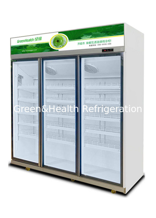 Üçlü cam kapılı ticari içecek soğutucu 1050W güç ve süpermarketler için 1530L kapasite